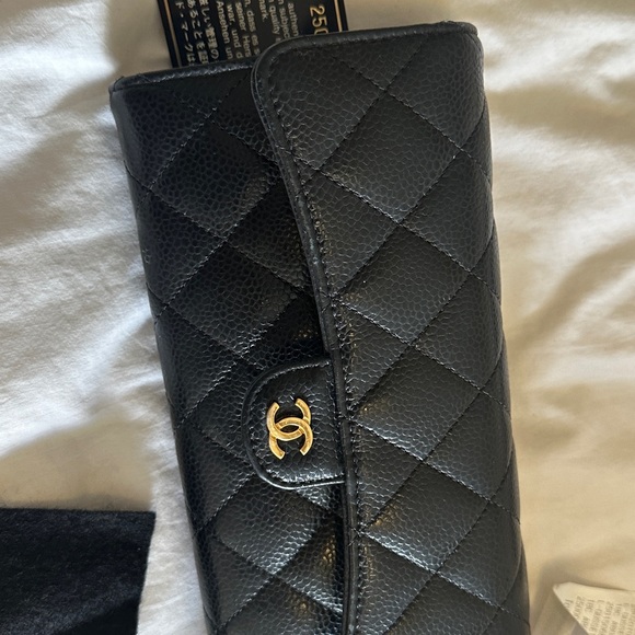 Sold on e b a y Chanel long wallet - Picture 2 of 9